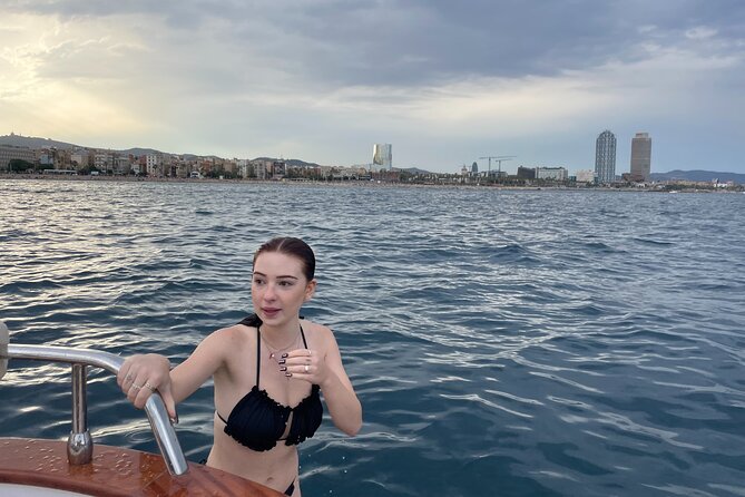 Private Classic Boat Tour in Barcelona - Soda/Pop