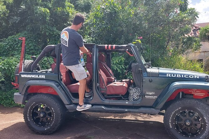Private CMV Jeep Off Roading Tour in Montserrat - Accessibility and Participation