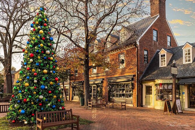 Private Colonial Williamsburg Christmas Holiday Decorations Walking Tour - Inclusions and Highlights
