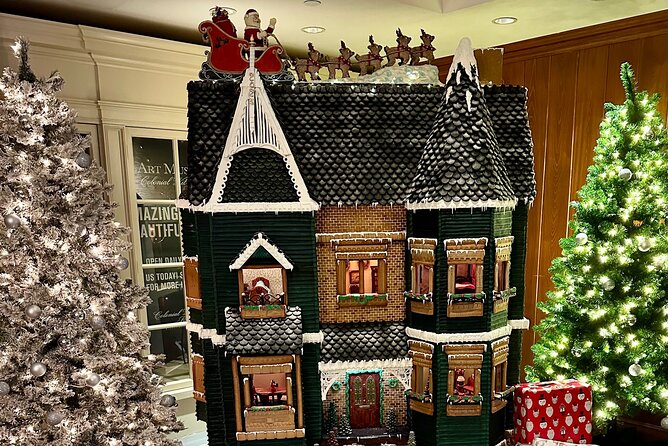 Private Colonial Williamsburg Christmas Holiday Decorations Walking Tour - Warm Refreshments and Treats