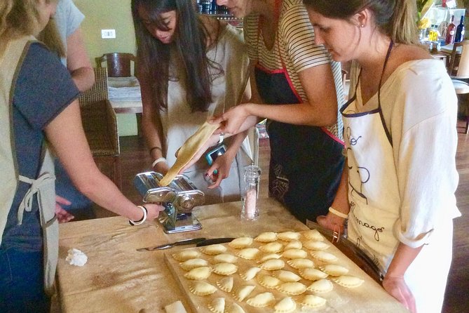 Private Cooking Class in a Florentine Villa With Transfer - Transportation Included