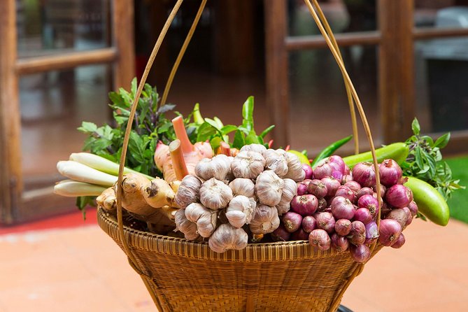 Private Cooking Class in Beautiful Chiang Mai Home With Transfers - Inclusions and Logistics