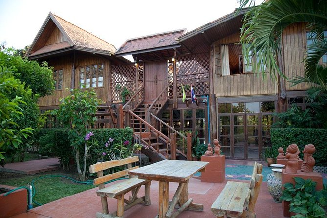 Private Cooking Class in Beautiful Chiang Mai Home With Transfers - Dietary Accommodations and Accessibility
