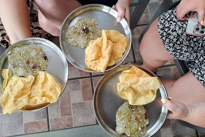 Private Cooking Class in Mauritius With a Local Family - Learning About Mauritian Cuisine