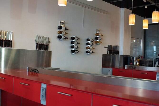 Private Cooking Class - South West Gourmet Menu - Accessibility and Amenities