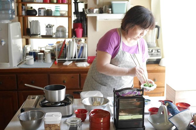 Private Cooking Class With a Local Akemi in Her Home - Akemis Cooking Expertise