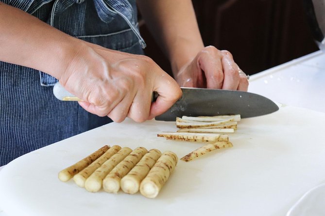 Private Cooking Class With a Sapporo Local Kanae in Her Home - Practical Information for Guests