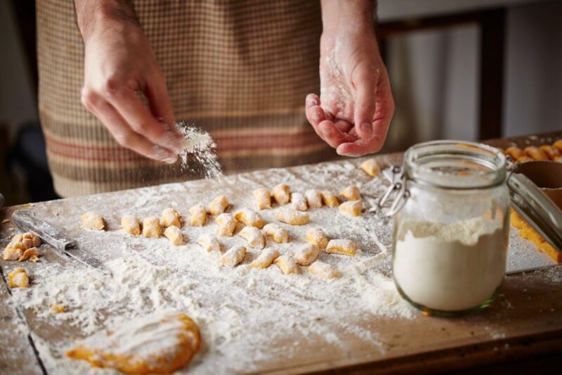 Private Cooking Class With Food and Wine Tasting Como Lake - Key Points