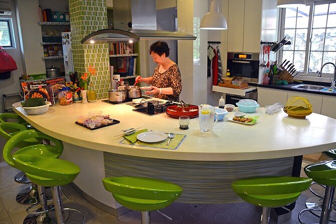 Private Cooking Demo and Meal With an Expert Singaporean Home Cook - Accessibility and Transportation Information