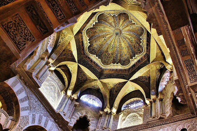 Private Cordoba & Seville Tour With a Finale Horse Carriage Ride - Seville Highlights