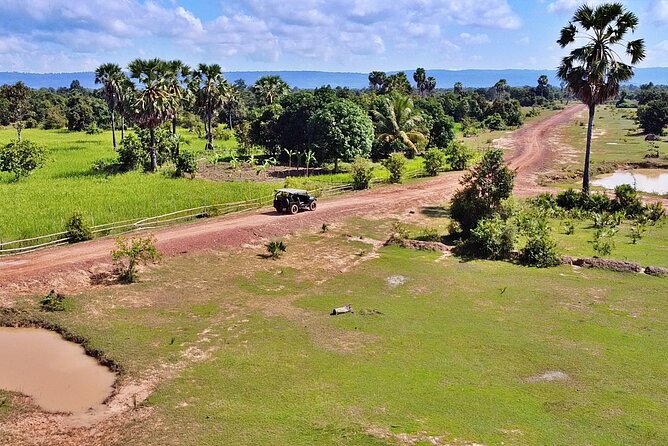 Private Countryside & Floating Village Jeep Tour From Siem Reap - Pricing and Booking Details