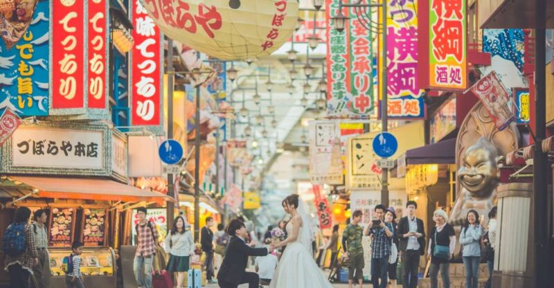 Private Couples Photoshoot in Osaka W/ Professional Artists - Language Interpretation Assistance