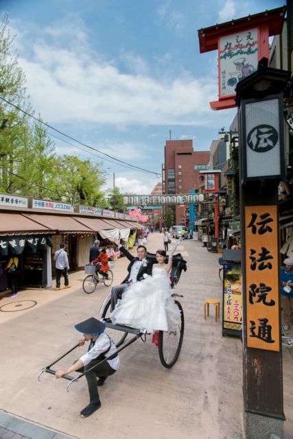 Private Couples Photoshoot in Tokyo W/ Professional Artists - Booking and Availability