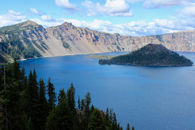 Private Crater Lake Day Trip From Eugene - Exploring Crater Lakes Rim