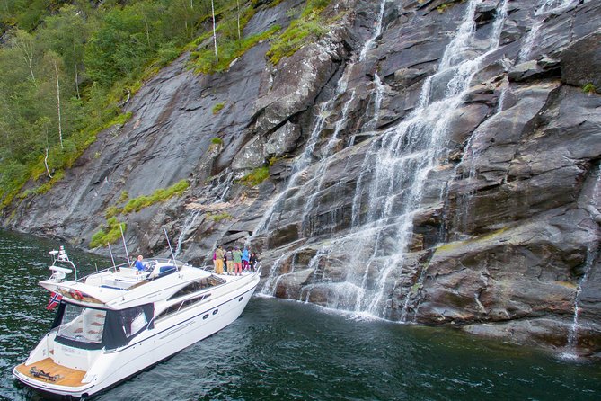 Private Cruise - Fjord and Waterfalls Cruise to Modal- Mostraumen - Meeting and Pickup Information
