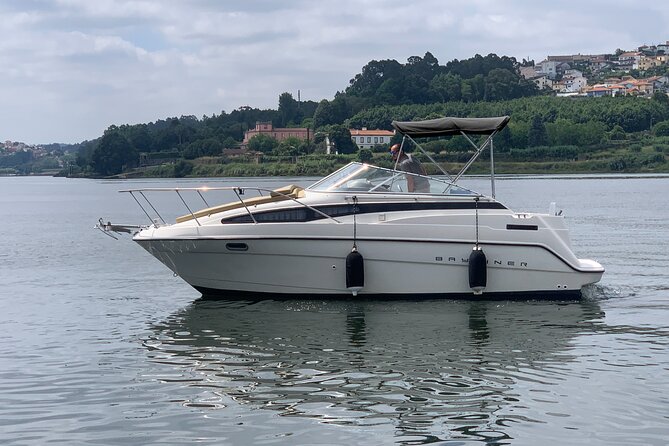 Private Cruise in Rio Douro - 2 Hours - up to 8 Passengers - Picking Up and Meeting Point