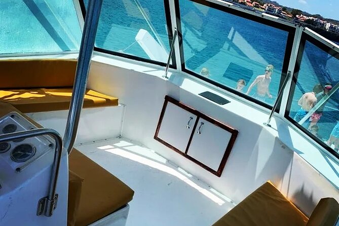 Private Cruise on a Hatteras 52 - Booking and Cancellation