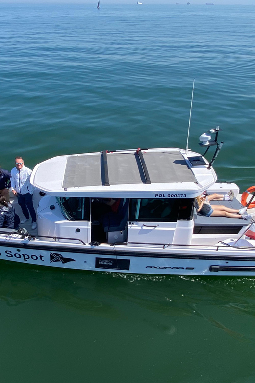 Private Cruise on a Sports Motorboat - Key Points