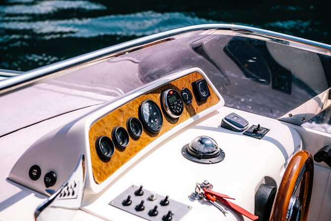 Private Cruise on Lake Como With Luxury Motorboat From 1H to 4H - Boat Description and Captains