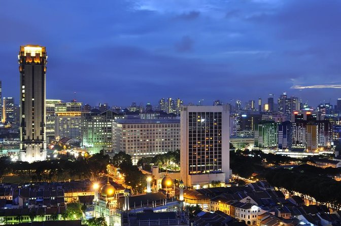Private Cultural and Historical Singapore Food Tour With Local Hawker Centre - Key Points