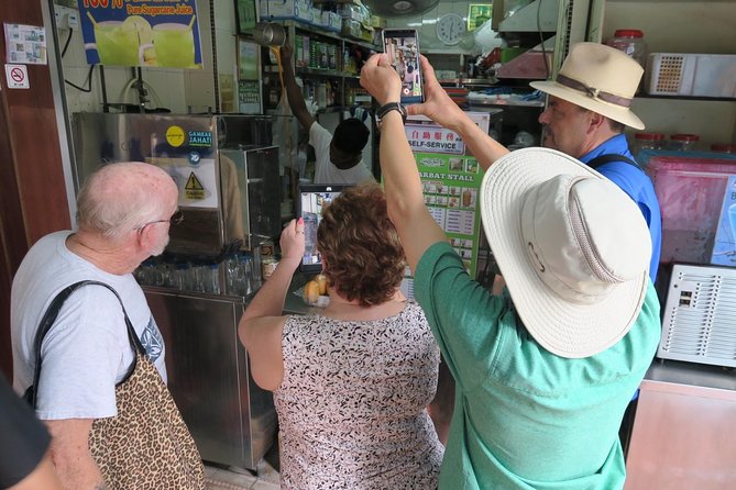 Private Cultural and Historical Singapore Food Tour With Local Hawker Centre - Customer Reviews