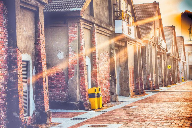 Private Custom Kaohsiung Day Tour - Common Attractions