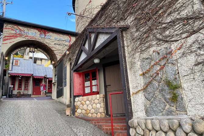 Private & Custom KOBE (HIMEJI CASTLE) Day Tour by Toyota COMMUTER (Max 13 Pax) - Kobe, Japan Tour