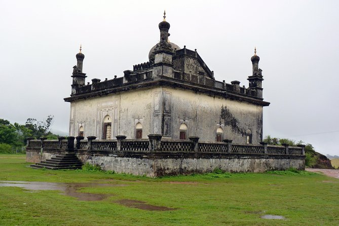 Private Custom Tour: Coorg Sightseeing With Guide in an Air-Conditioned Vehicle - Pickup and Start Time