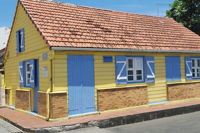 Private Custom Tour of Martinique - Included Services