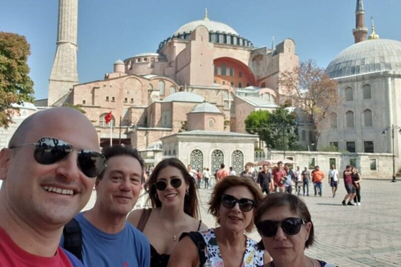Private Custom Tour With a Local Guide Istanbul - Language Options