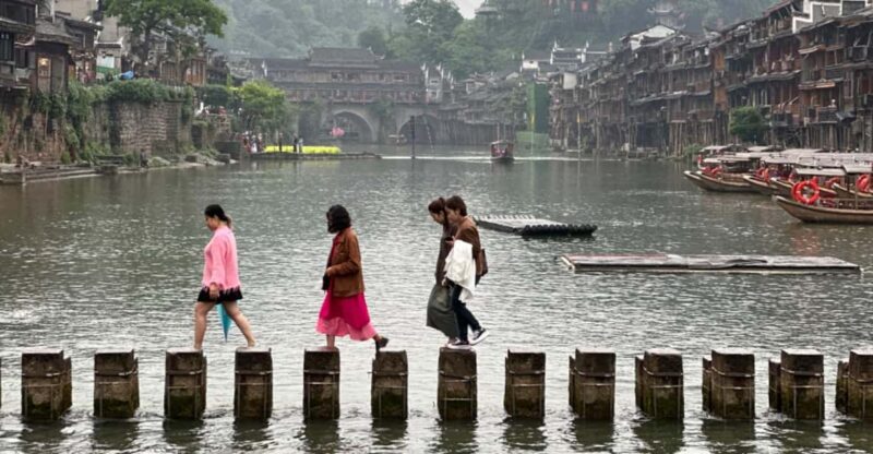 Private Custom Tour: Zhangjiajie to Guilin 5N6D Private Tour - Available Languages