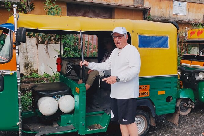 Private Customizable Local Kochi Sightseeing Tour by Tuktuk - Meeting and Pickup