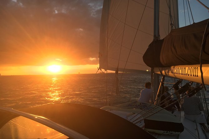 Private Customizable Sailing Tour in Cancun - Meeting Point
