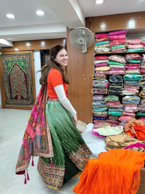 Private Customized Delhi Shopping Tour Wid Female Consultant - Important Information