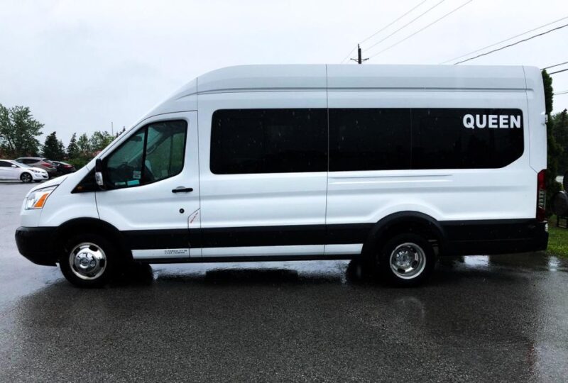 Private & Customized Niagara Falls Tour For up to 100 People - Pickup and Transportation Details