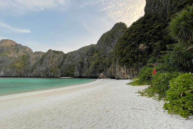 Private Customized Tour to Phi Phi Island - Tour Duration and Group Size