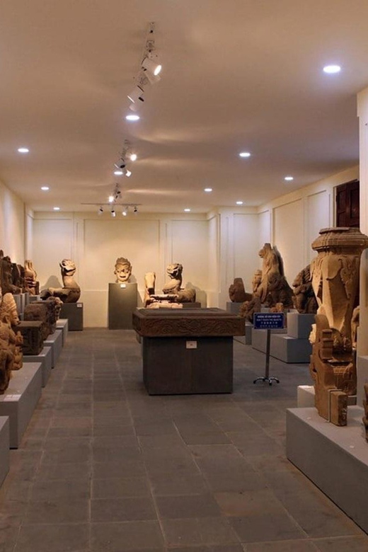 Private Da Nang City Highlights Half-Day Tour & Car Transfer - Cham Museum and Art