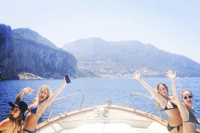 Private Day on Gozzo Boat in Capri - Onboard Amenities and Services