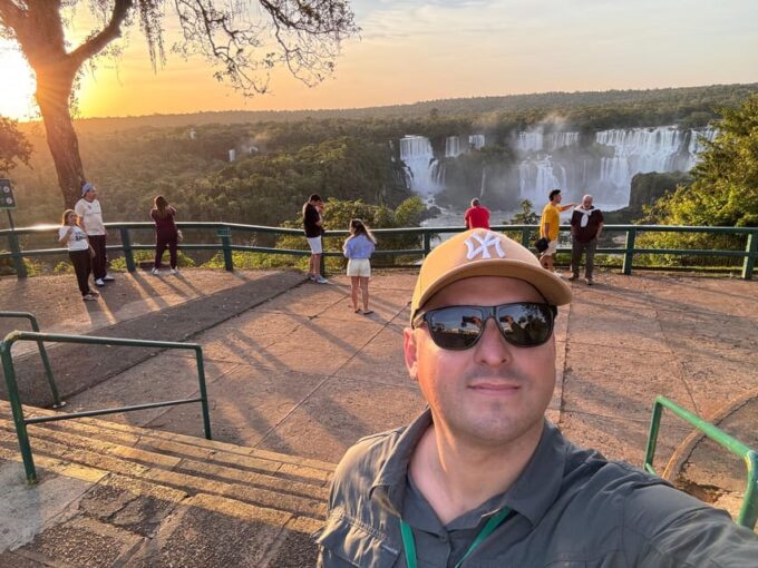 Private Day Tour Brazil & Argentina Sides of Iguassu Falls - Optional Boat Ride