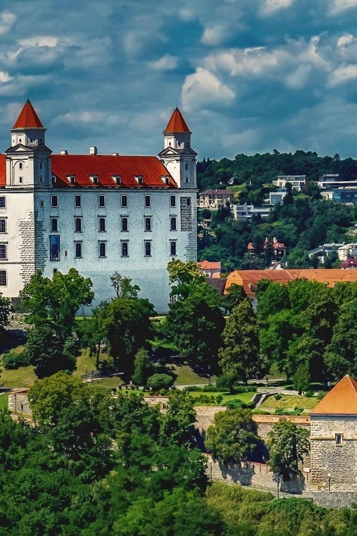 Private Day Tour From Budapest to Bratislava - Good To Know