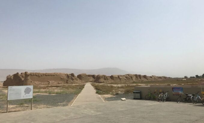 Private Day Tour From Urumqi to Turpan - Meal and Cultural Experience