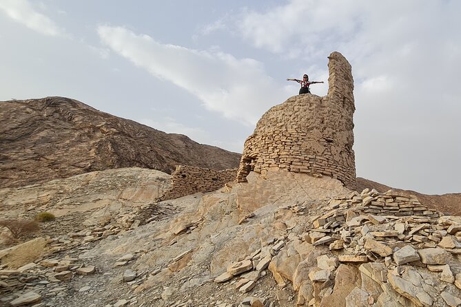 Private Day-Tour in Nizwa and Jebel Akhdar - Explore Nizwa
