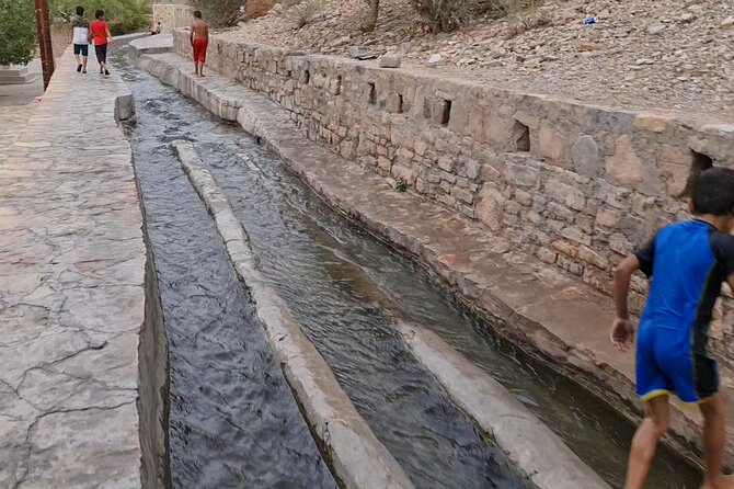 Private Day-Tour in Nizwa and Jebel Akhdar - Learn Omani History