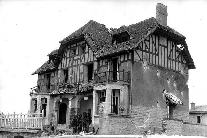 Private Day Tour Including Normandy Landing Beaches & Battlefields From Caen - Customer Experiences and Reviews