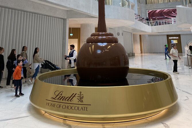 Private Day Tour Lindt Home of Chocolate and FIFA Museum Zurich - Guest Reviews
