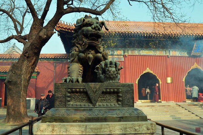 Private Day Tour: Mutianyu Great Wall and Lama Temple - Discovering Lama Temple