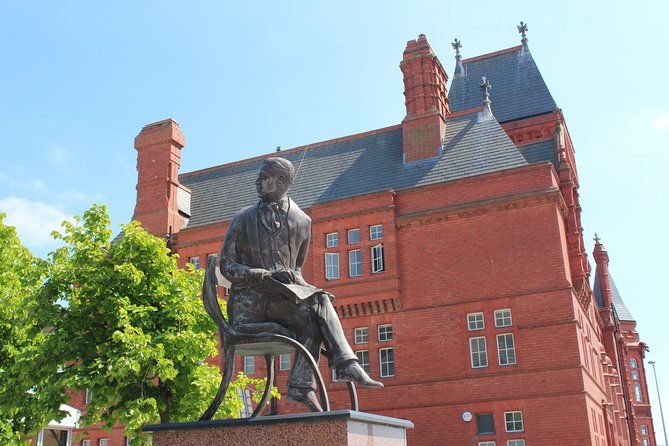 Private Day Tour of Cardiff, Including Cardiff Castle, St Fagans, & Cardiff Bay - Included in the Experience