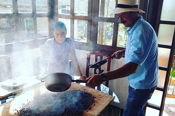 Private Day Tour of Jardín With Horseback Ride and Coffee Villa From Medellin - Exploring Jardin Town