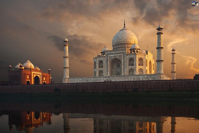 Private Day Tour of Taj Mahal and Agra Fort From Delhi By Car - Meeting and Pickup