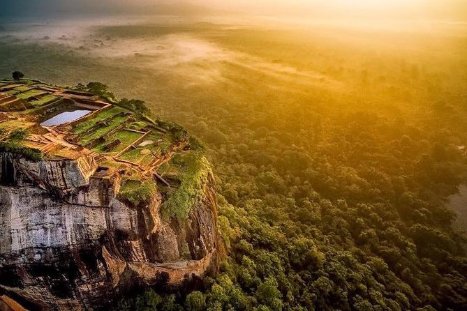 Private Day Tour Sigiriya & Dambulla Cave Temple With Entrance Fee & Lunch - Meeting and Pickup